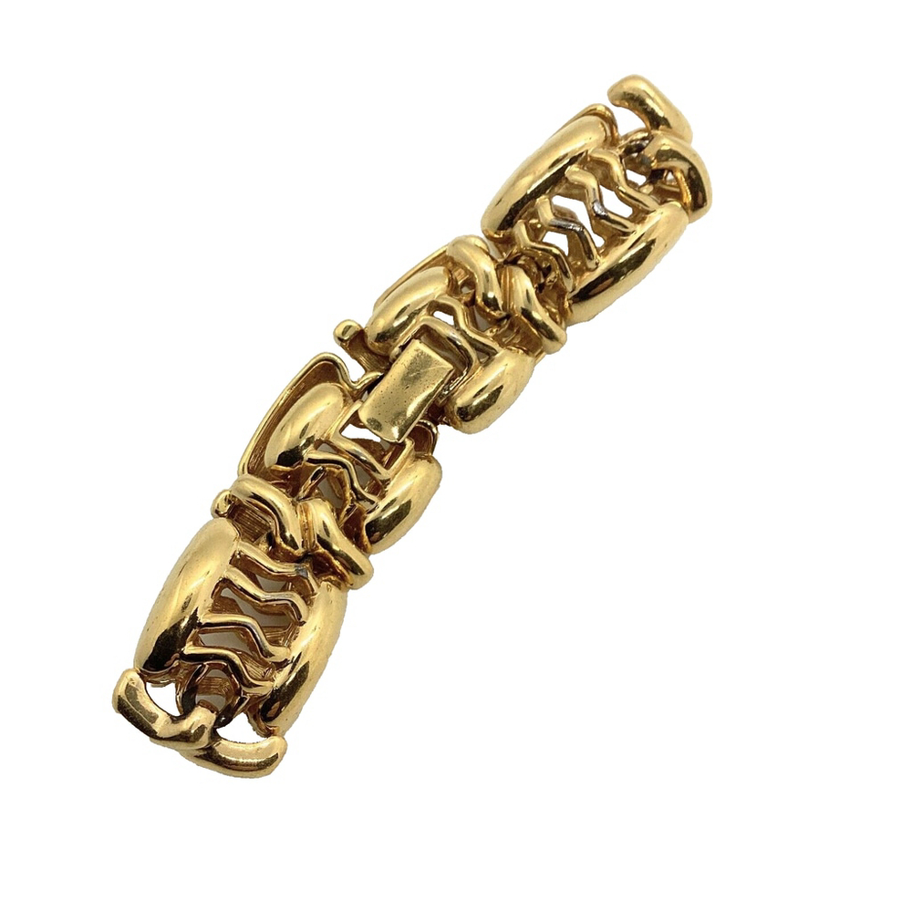 Vintage Monet Gold Tone Chunky Link Statement Bracelet - Picture 6 of 6